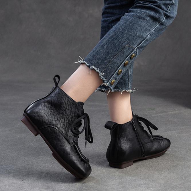 Johnature Kurze Stiefel aus echtem Leder im Retro-Stil mit bequemer, quadratischer Zehenpartie und Schnürung für Damen