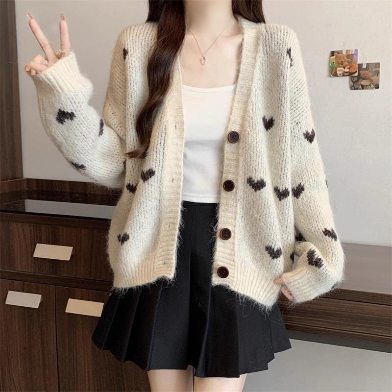 Autumn Plus Size Korean Heart Jacquard Knit Cardigan for Women – Fashionable & Slimming Knitwear for Curvy Sisters
