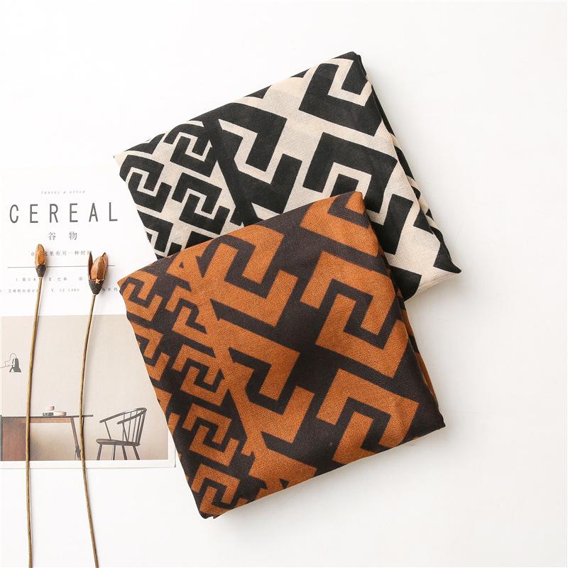 2024 Linen Cotton Linen Hand Feel Silk Scarf Classic Geometric Fashion Versatile Shawl Autumn And Winter Warm Women