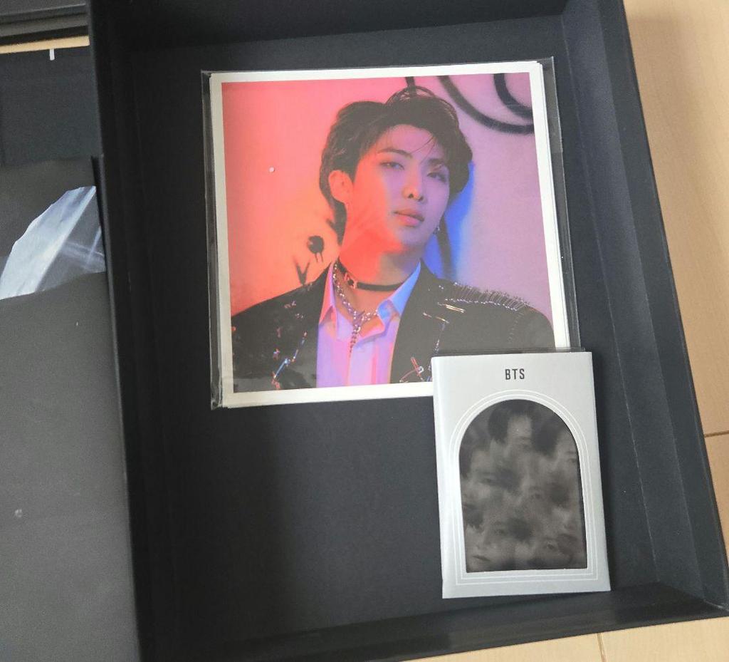 [USED] BTS MAP OF THE SOUL ON:E Concept Photobook