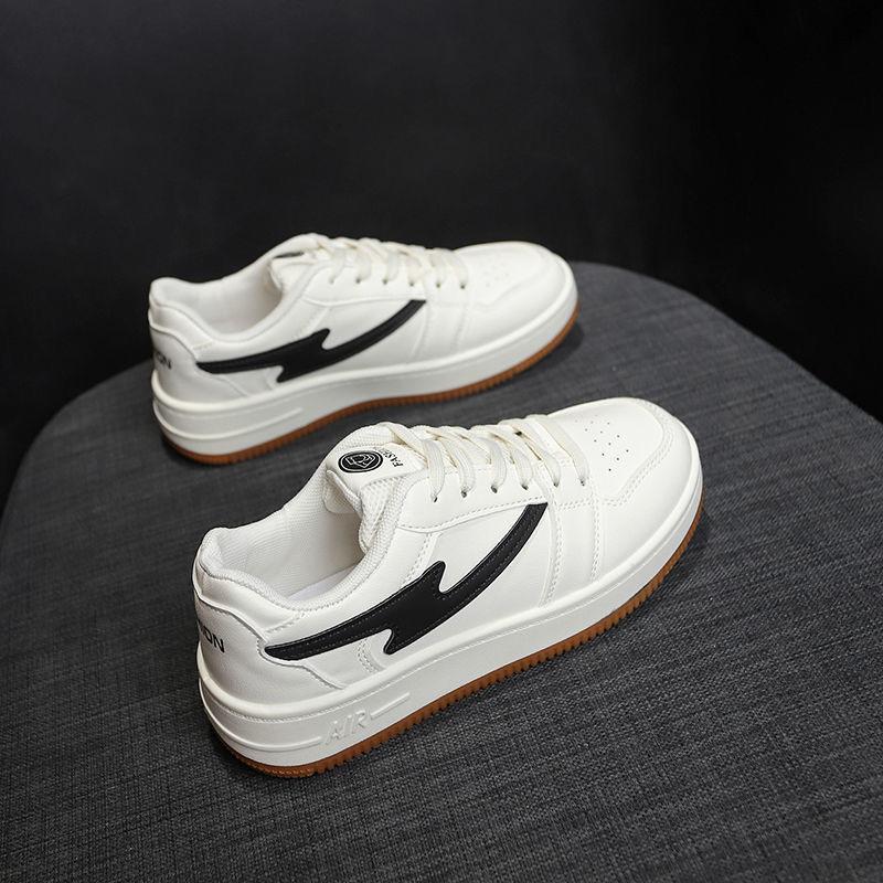 Fashion 2024 New Cute Board Shoes Korean Simple Fashion Thick Bottom Casual Hundred Small Shoes Comfortable Running Shoes