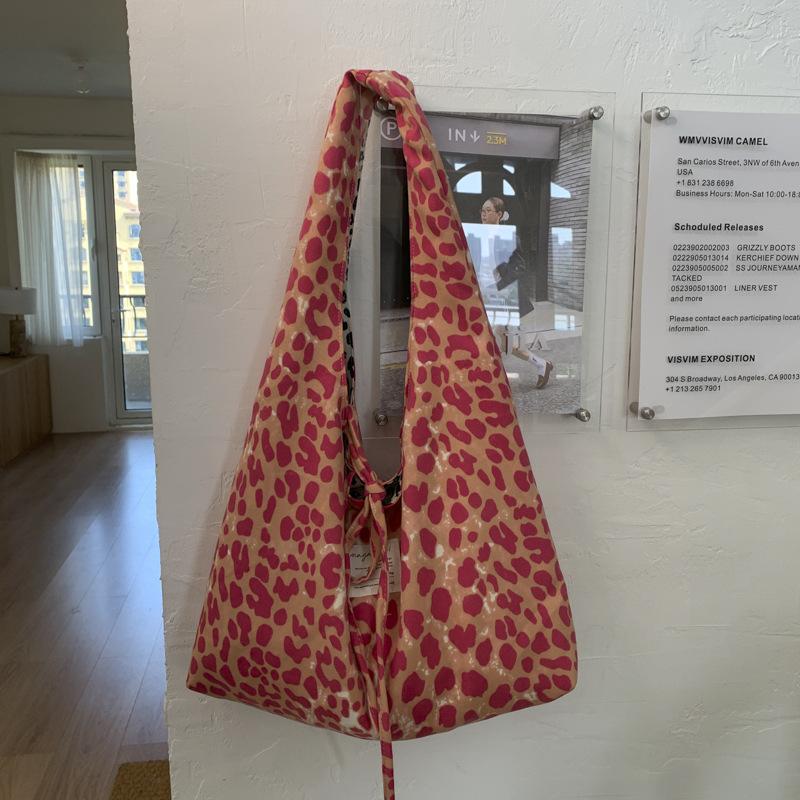 Niche Leopard Print Bag Women's New Popular Fashion Versatile Shoulder Bag Large Capacity Tote Bag