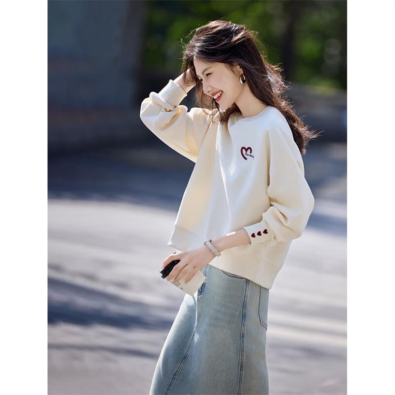 Women's Loose Heart Embroidery Long Sleeve Sweatshirt