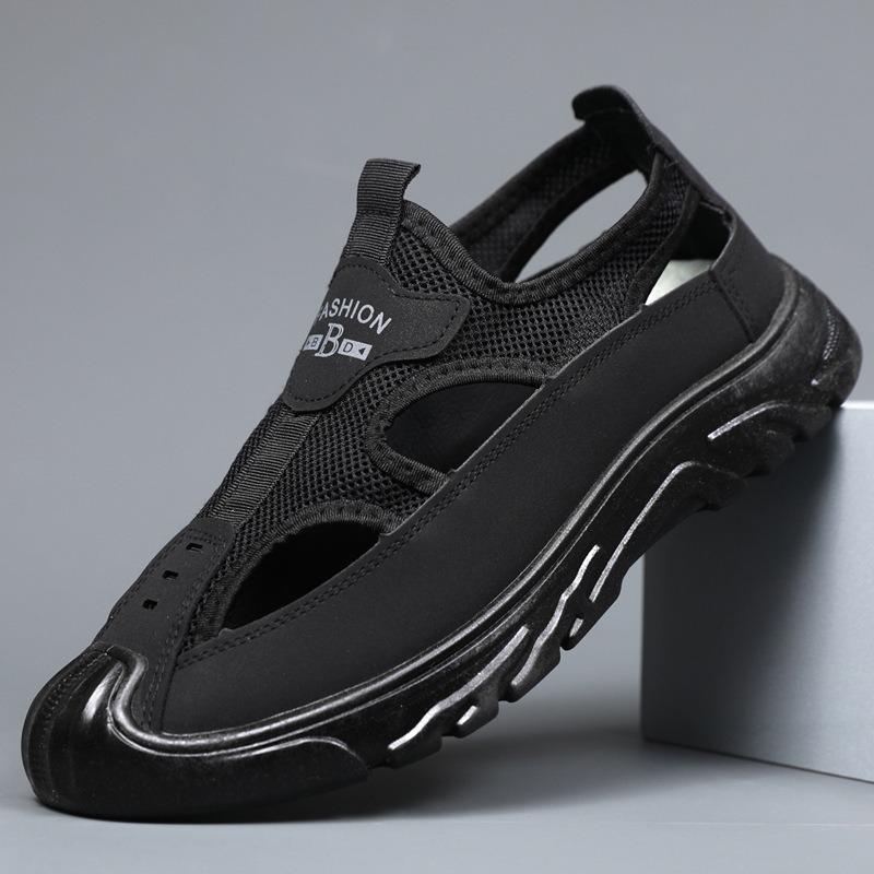 Summer New Men's Hole Shoes Breathable and Lightweight Hollow Mesh Shoes Mountaineering and Wading Thin Sandals