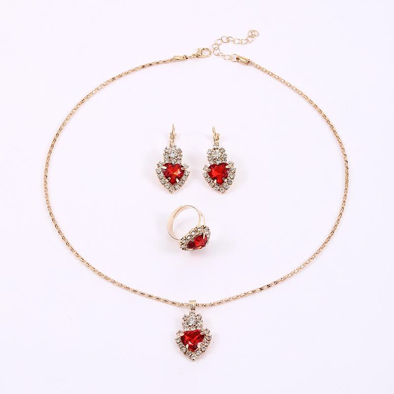 Kärlekshänge halsbandsset enkelt retrostil halsband temperament söt kreativ halskedja kvinnor