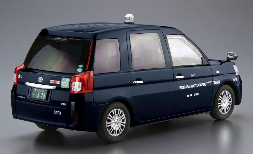Aoshima Bunka Kyozai The Model Car Series SP Toyota NTP10 JPN Taxi 2017 International Automobile Specification Plastic Model 1/24