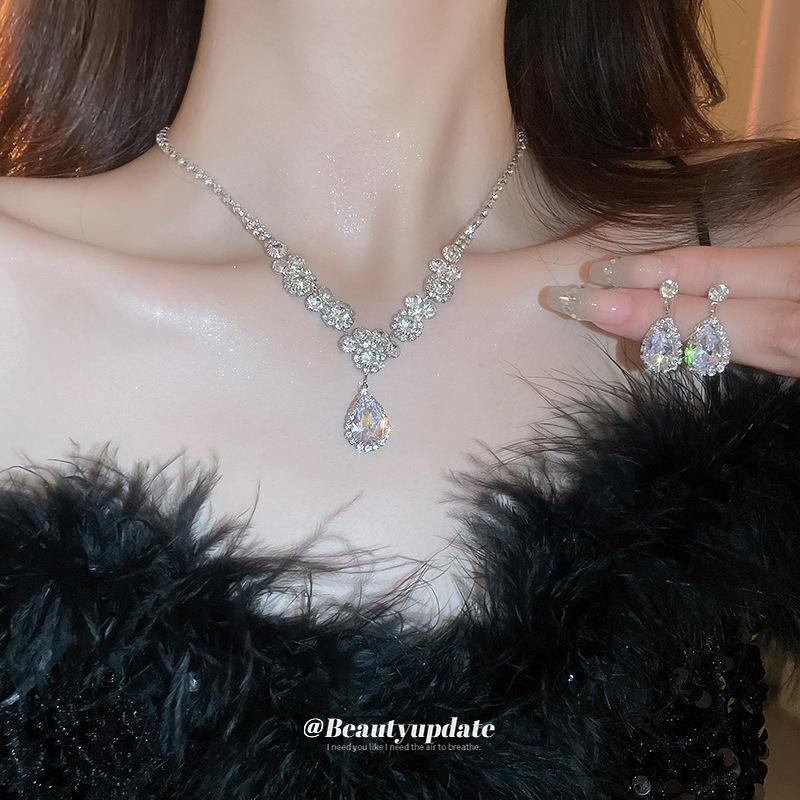 Water Drop Diamond Stud Earrings Necklace Light Luxury Fashion Pendant Collarbone Chain Internet Celebrity High Sense Jewelry Women