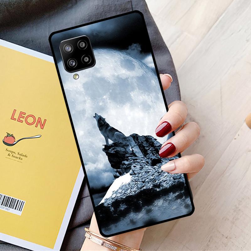 Moon Roaring Wolf For Samsung Galaxy A16 A26 A54 A34 A14 A22 A32 A52 A55 A35 A15 A53 A13 A05 A06 A36 A56 Case