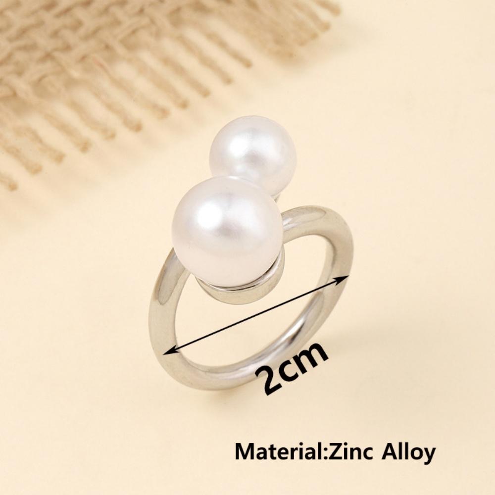 1pcs Women Shawl Ring Clip Scarves Fastener Silk Scarf Buckle Holder Hollow Brooches Wedding Jewelry Female Clothing Accessories