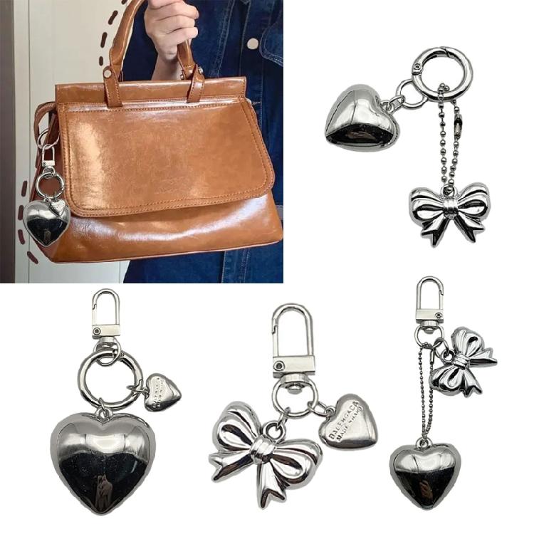 Fashionable Love Heart Keychain Charm Stylish Pendant Adds Personality to Bags and Keys Decoration for Daily Use