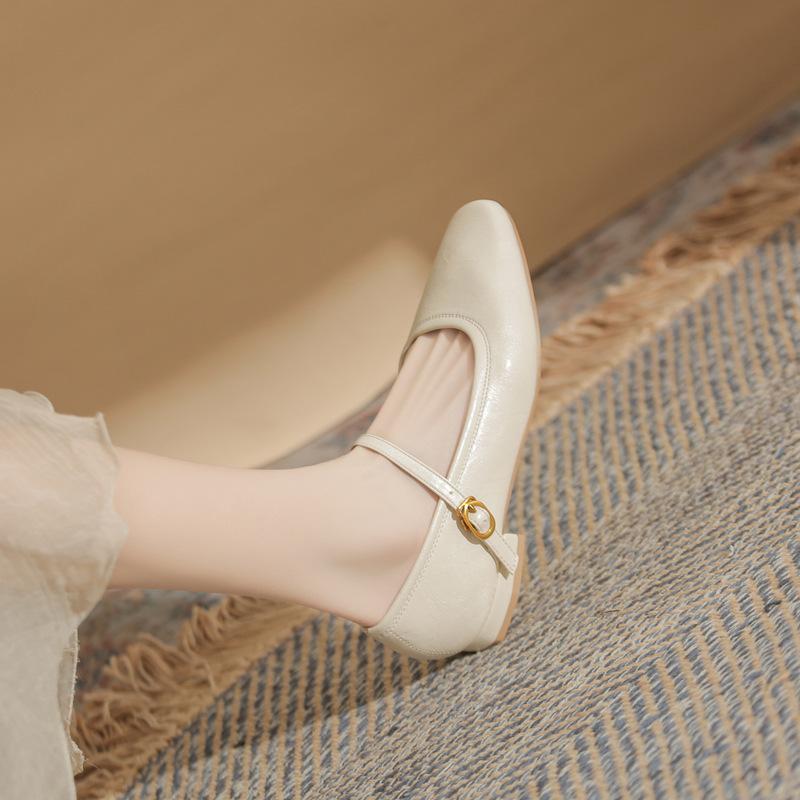 

Fashion high quality leather mary janes shoes woman buckle belt flats small square toe loafers big size 34-43 zapatos de mujer ofertas 34 бежевый