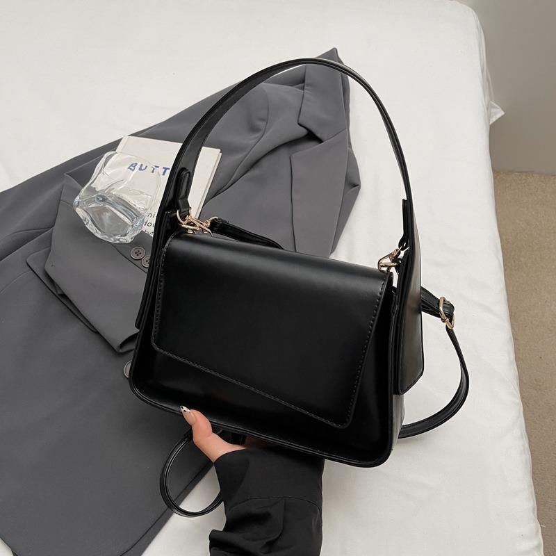 Hong Kong Purchasing Spring and Summer New Retro Niche Women's Bags, Fashionable and Versatile Single Shoulder Underarm Bags, Advanced Quality