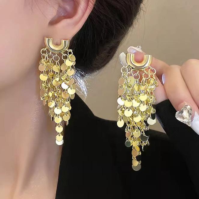 

Шикарные европейские и американские серьги с кисточками - Звездный стиль, Высококлассный и Драматичный дизайн