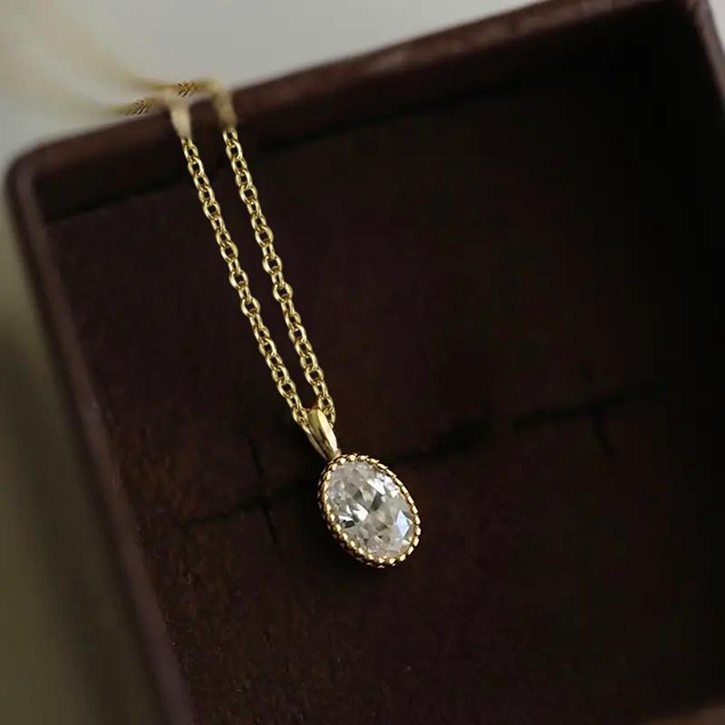 Ladies Oval Pendant Necklace, Minimalist and Exquisite Style Jewelry, Birthday Gift