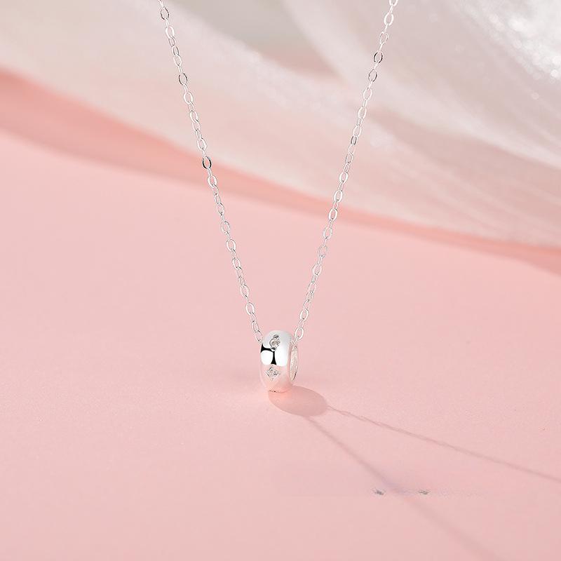 Fashion Four Stars Geometric Necklace for Women's New Year Personalized Design Neckwear