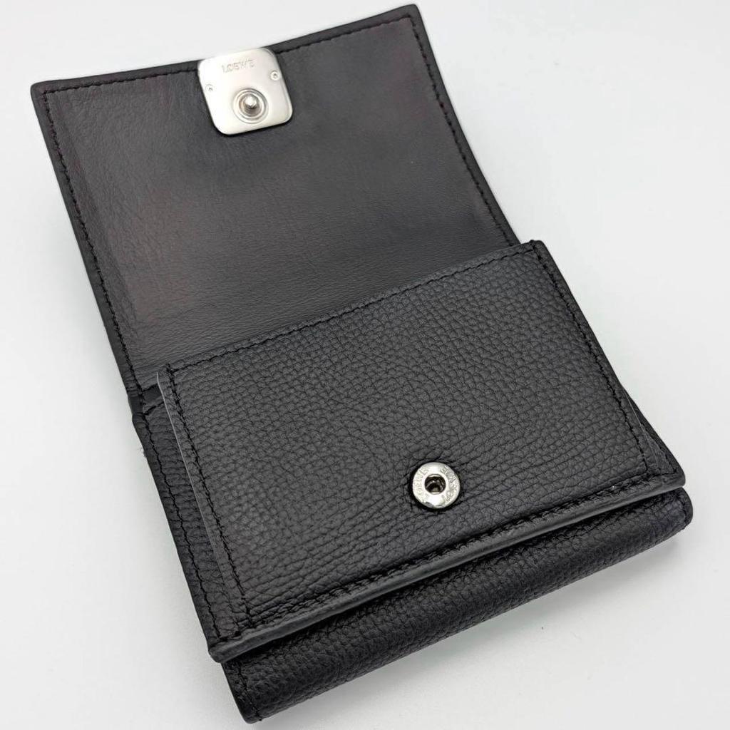 Used LOEWEAnagramTrifold WalletCalfskinTri-fold Wallet