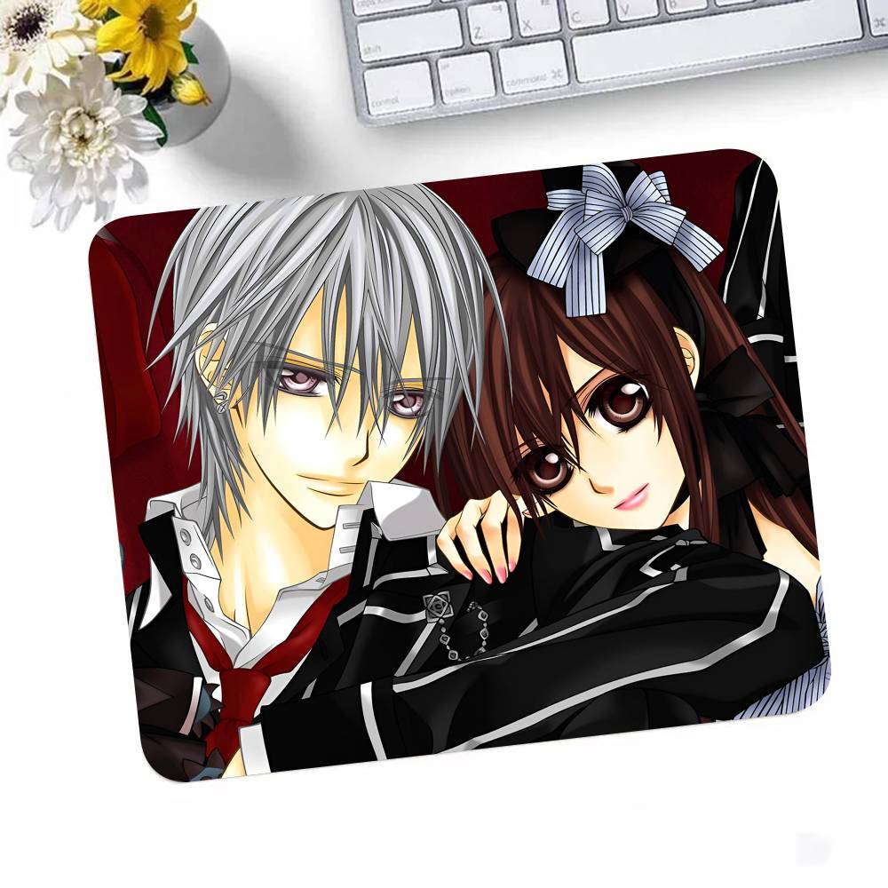 Cartoon Animation Vampire Knight Mousepad Small LockEdge Mouse Pad For Gamers Computer Desk Pad Rectangular Anti-slip Rubber
