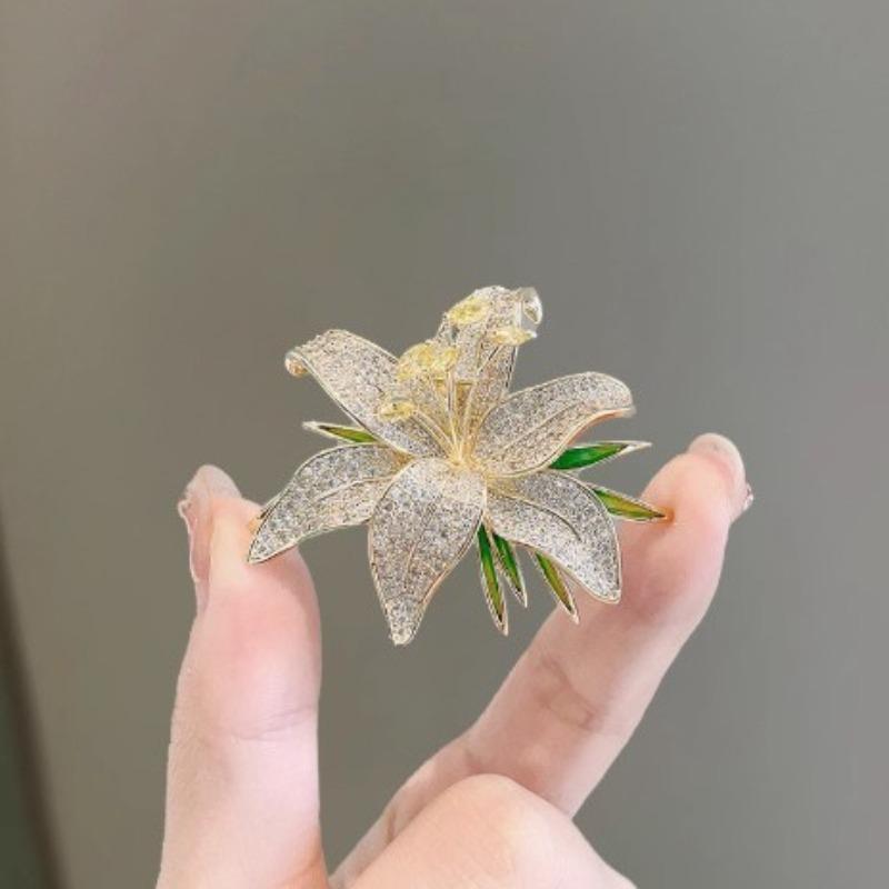New Alloy Brooch High-end Niche Women's Peony High-end Pin Coat Suit High-end Versatile Brooch