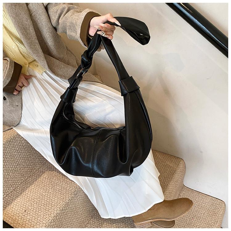 IELGY Korean Style Large-Capacity Retro Soft Leather Pleated Dumpling Bag Lazy Style Casual All-Match One-Shoulder Under