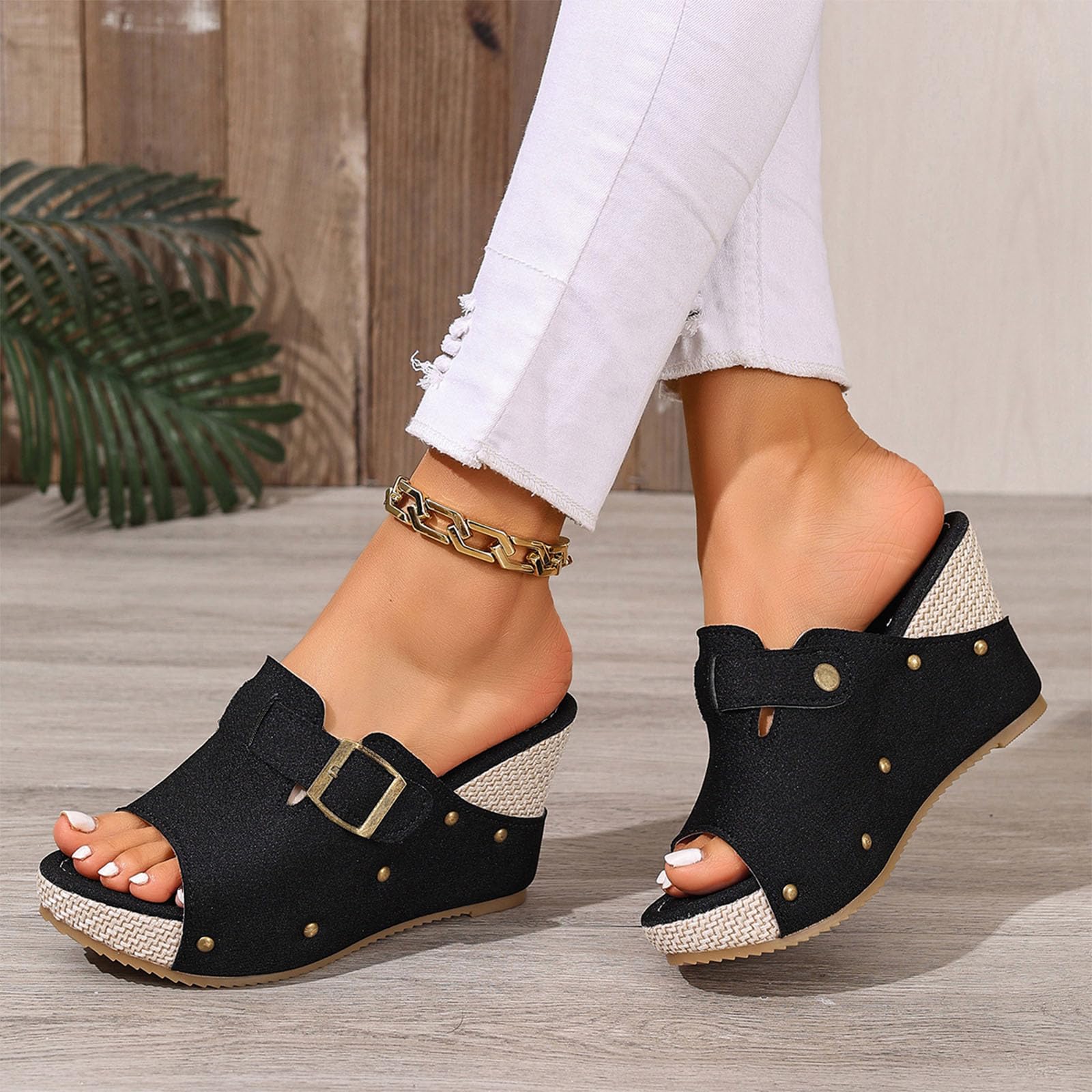 

Large size with summer rivets fashionable cool slippers 39 чёрный