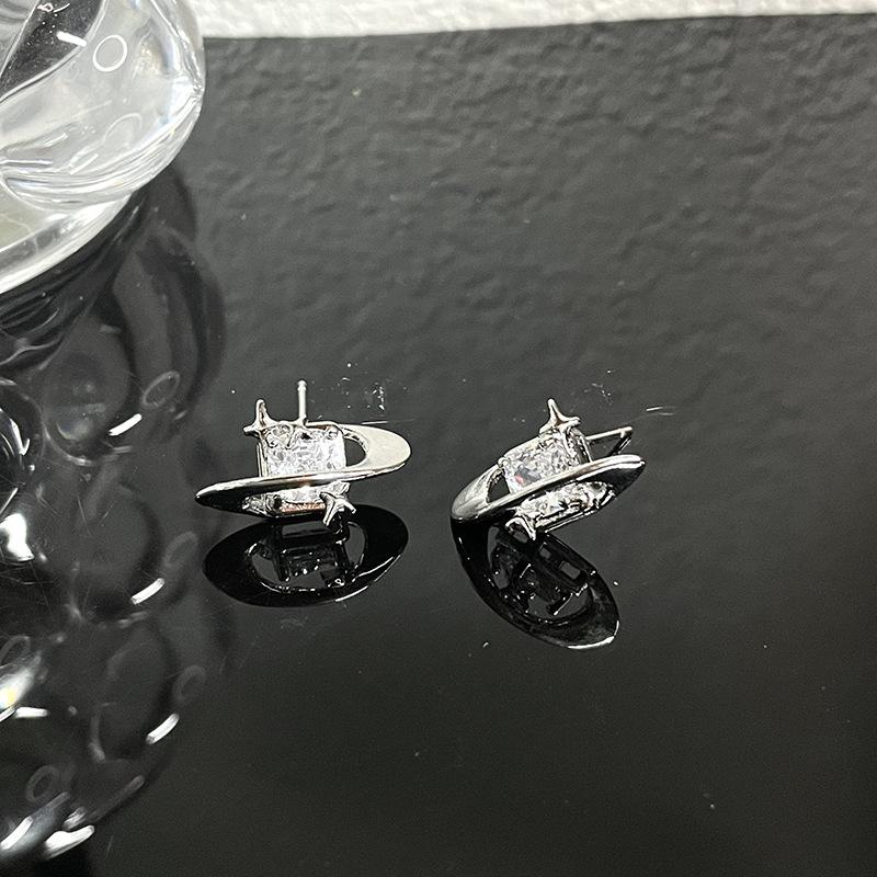 Wjg Pretty Women's Light Cosmic Star Luxury High-End Stud Earrings Zircon Saturn Niche Design Personalized Metal Simple Zircon Earrings