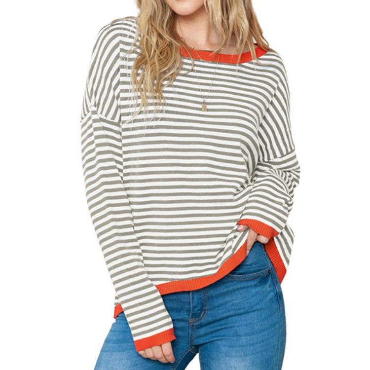 

Полосатый трикотажный свитер контрастного цвета со спущенными плечами и длинными рукавами. Роскошный, свободного кроя, стройнящий и универсальный топ. 5XL светло-серый