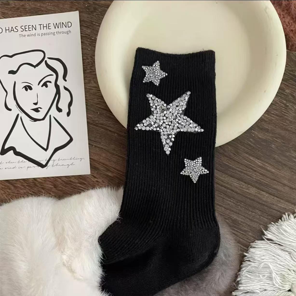 

Diamond cartoon bear decorated socks, fashionable diamond sparkling women s socks, comfortable and breathable Christmas socks 34-39