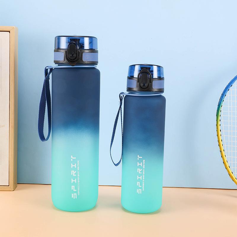 Gradient Plastic Water Bottle Portable Fitness Cup for Gym Sports 500ml KTY