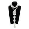 Modischer Imitat-Perlen-Choker Übertriebener Ethnisch-Boho Schmelzmetall-Anhänger Vintage Geometrischer Charme Stil Halskette