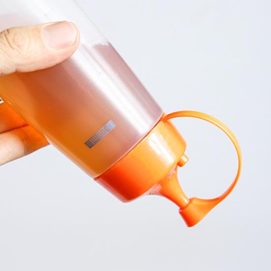 Practical Leakproof Clear Squeeze Bottle Scale Simple Usage Plastic Condiment Bottle for Home