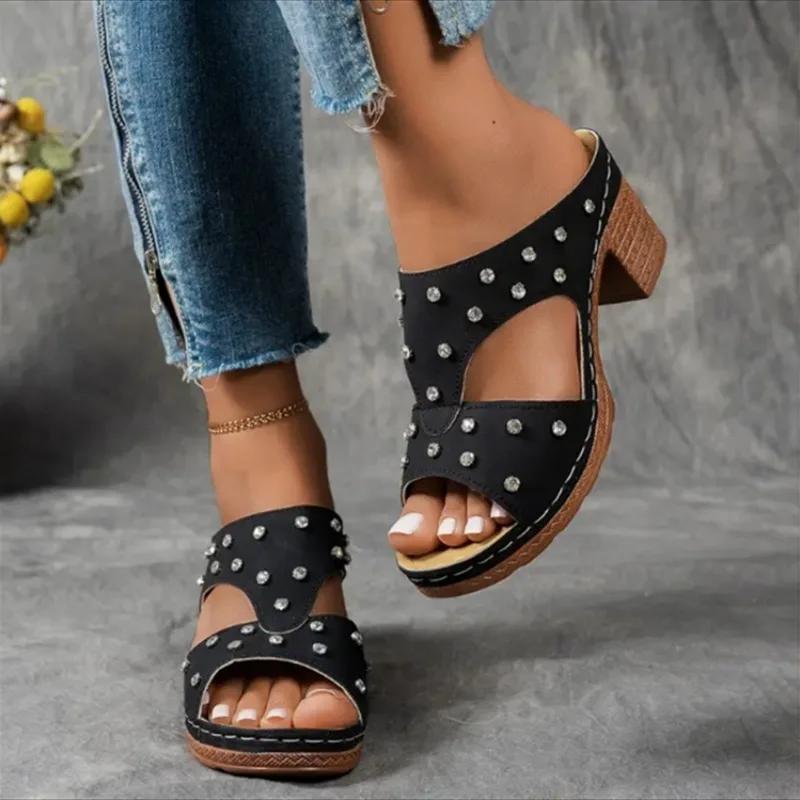 Fashion Plus Size 2025 Rome Summer Round Toe Women's Slipper Hot Sale Outdoor Office Sandals Women with Crystal Chunky Heels Slippers