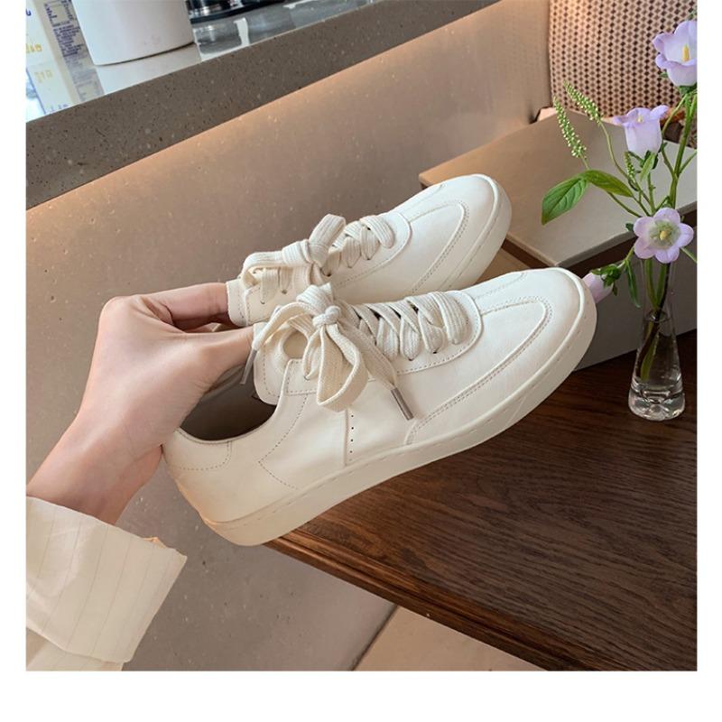 Cowhide version of old leather round head flat bottom sports and leisure shoes children's board shoes lace-up versatile white shoes