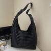 Retro Fashion Woven Tote Bag Women Commute To Work New Autumn Trend Shoulder Bag