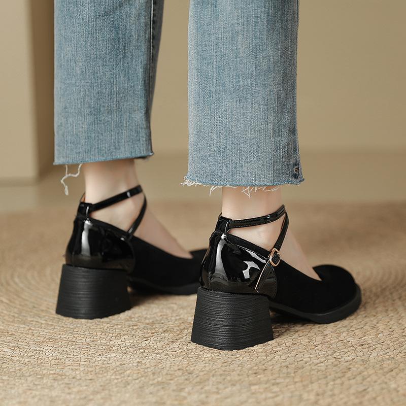 Black velvet Mary Jane shoes round head light mouth retro French Hepburn style thick heel cross strap retro small leather shoes