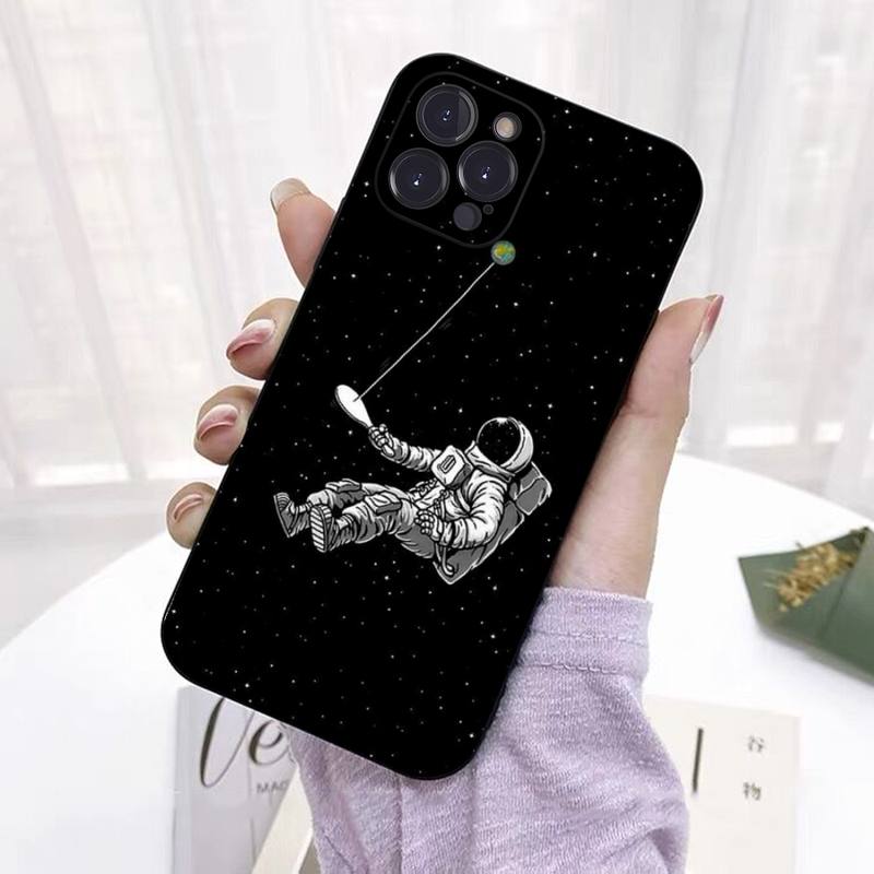Moon Astronaut Phone Case For iPhone 8 7 6 6S Plus X SE 2020 XR XS 14 11 12 13 Mini Pro Max Mobile Case