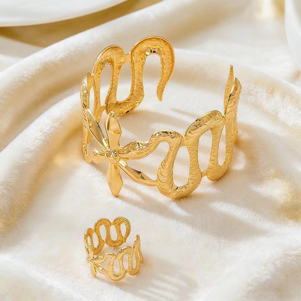 Adjustable Sunflower Bracelet and Ring Set - European/American Trend, 2-Piece