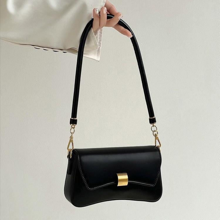 Premium Bag, Female Baguette Bag, Retro Hand-Held Underarm Bag, Foreign Style Girl, One-Shoulder Messenger Bag.