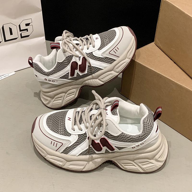 

Old platform women s shoes, new spring and summer breathable mesh shoes, lightweight mesh casual sports shoes 35 бордовий