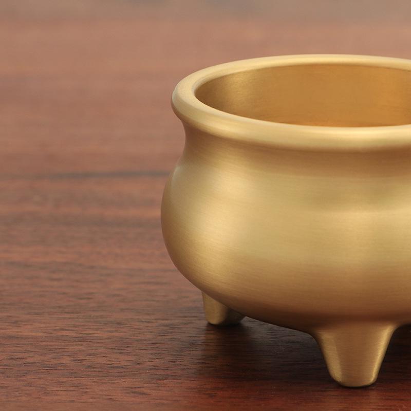 Antique Style Three-Legged Copper Incense Burner - Brass Sandalwood Holder for Household Use