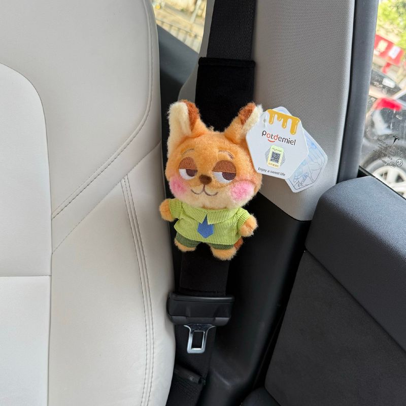 

Zootopia Judy Nick Car Seat Belt Shoulder Pad Car Seat Belt Cover Car Interior Decoration Accessories Nick Mengtang Shoulder Pad (Black, Single)