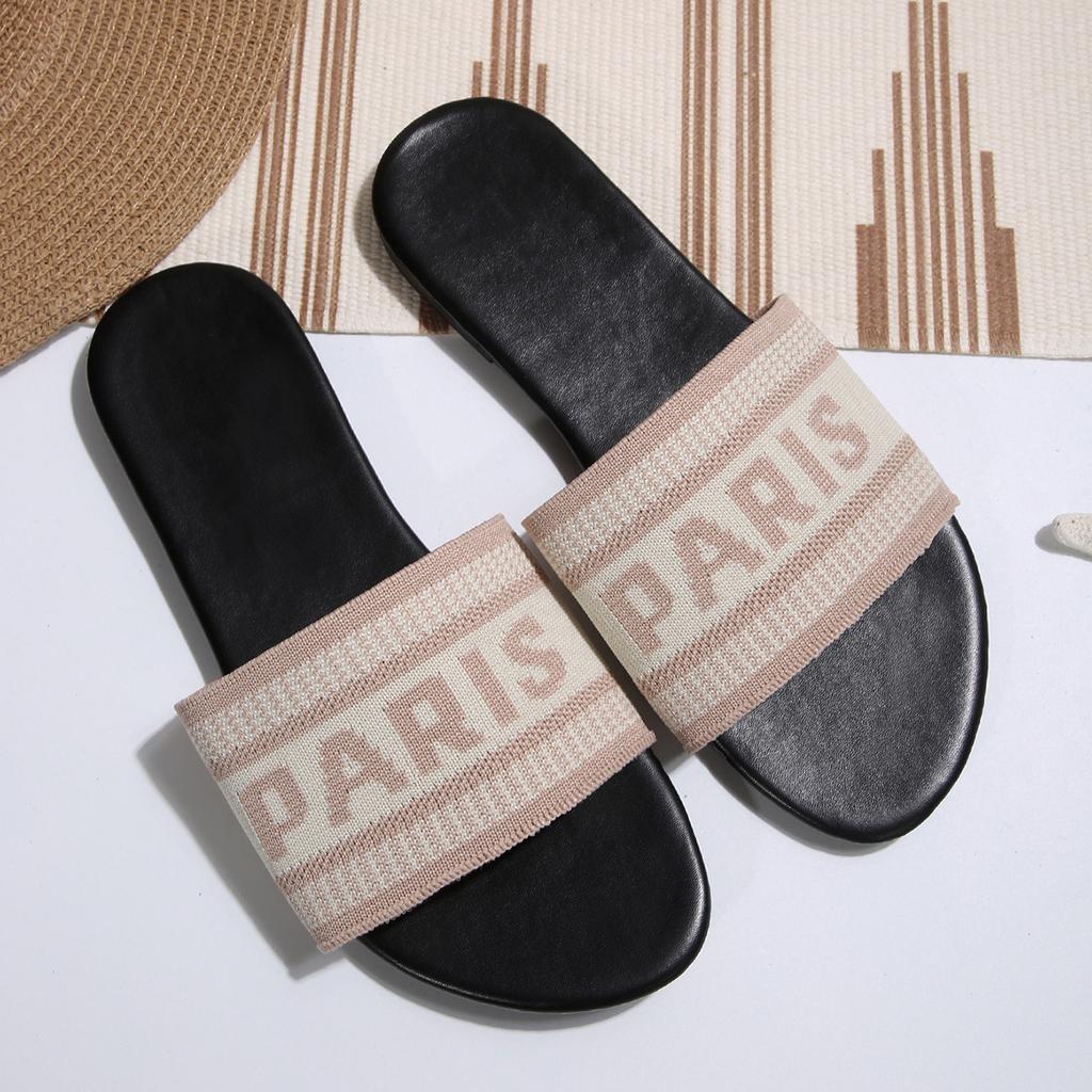 European and American sandals women summer wear new fashion embroidery letter embroidery home big leisure flat bottom one-word slippers foreign trade