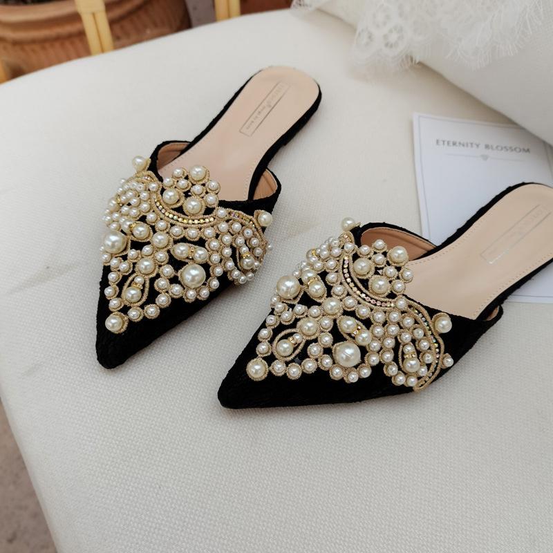 Fashion Elegant Pearl Beaded Slippers Women Brides Wedding Shoes Closed Pointed Toe Flat Sandals Ladies Home Pantuflas Lace Mules Slides