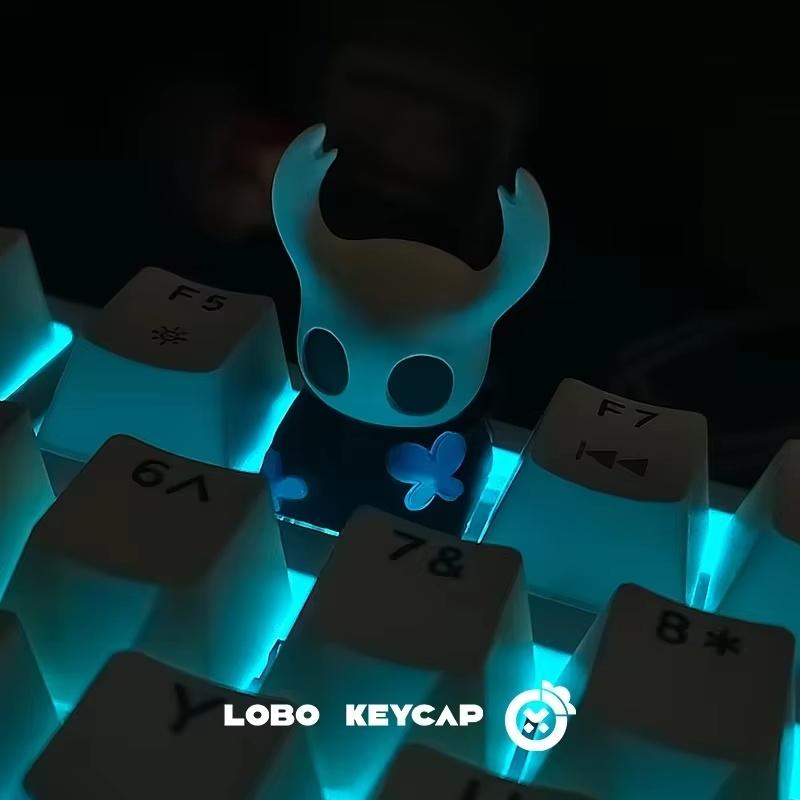 Teclados Hollow Knight Accesorios Tecla Transmisión de Luz Muñeca de Resina Linda Personalizada Decoración de Teclado Mecánico