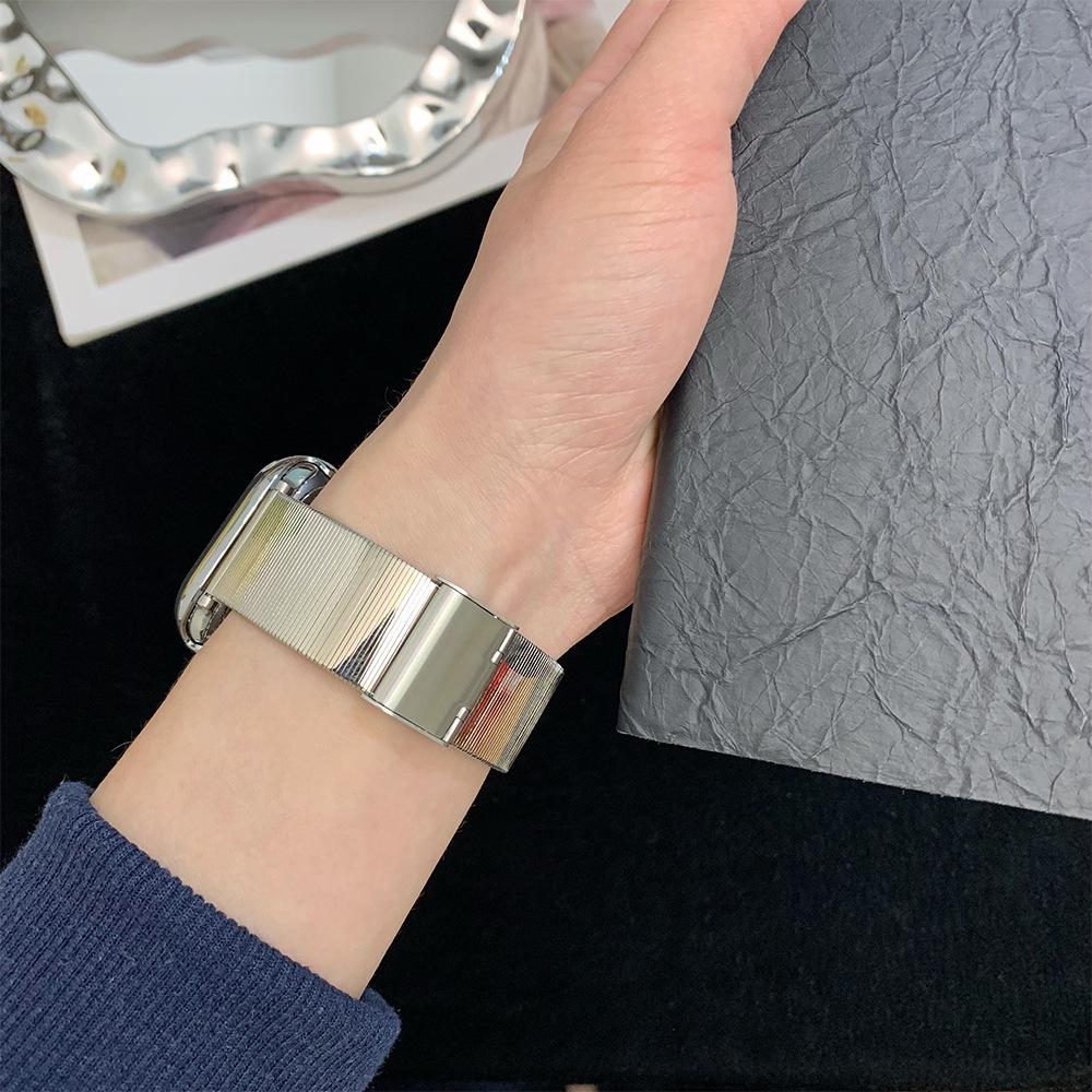 iWatch Band S10: Women's Premium Metal Band for Apple Watch Series 9, 8, 7, 6, SE, 5
