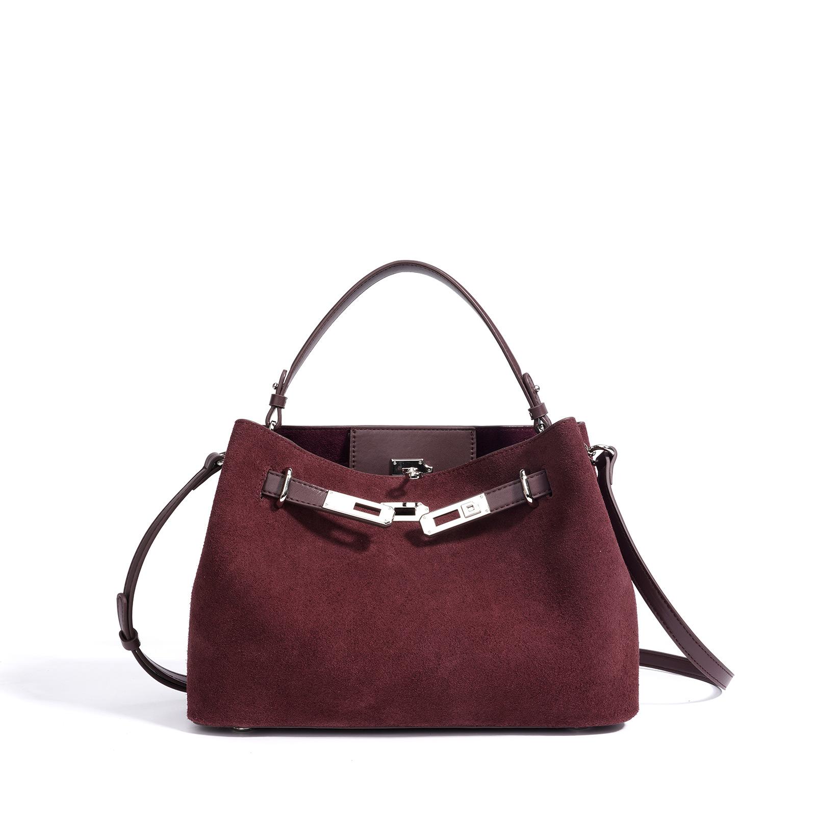 

Leather women s large-capacity commuter handbag, new versatile first-layer suede women s design niche messenger bag Bottom Length 29 Width 10 Height 21CM