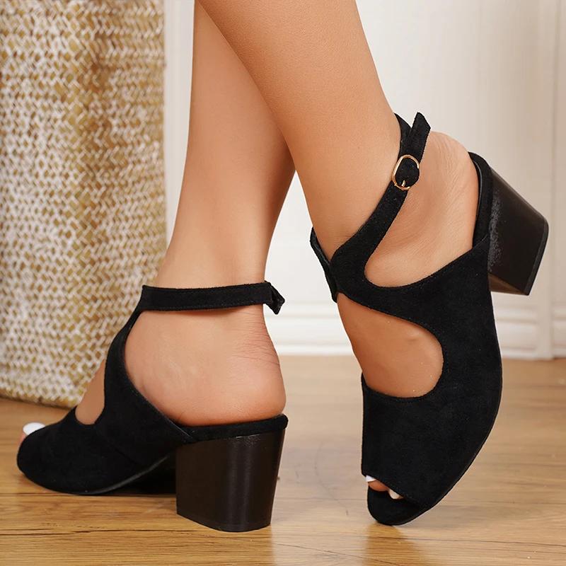 Fashion Fashion Anckle Wrap Flock Sandals Women 2025 Cross Strap Thick Sole Sandal Woman New Plus Size Square Heel Non-Slip Sandal Mujer