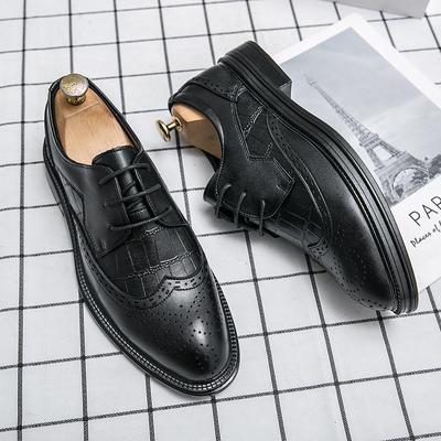 Herren Leder Freizeitschuhe im britischen Stil Modische Retro Braune Brogue Schuhe Vielseitige Herren Business Anzugschuhe Schnürschuhe