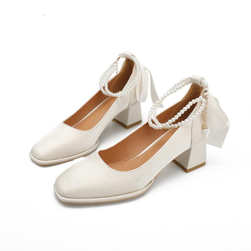 

Корейская версия туфель на высоком каблуке с жемчужными бусинами и лентами в сказочном стиле, туфли Мэри Джейн на среднем каблуке, женские туфли с квадратной головкой и толстым каблуком, темпераментные туфли бабушки 34