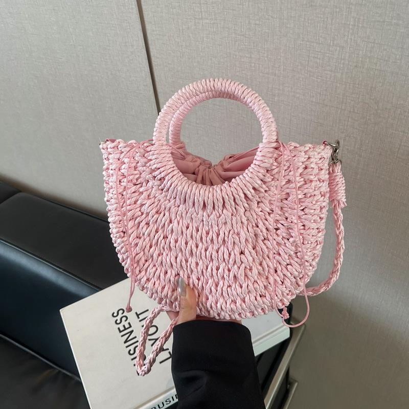 Woven straw bag women's 2025 new niche design high-end messenger bag seaside popular portable tote bag