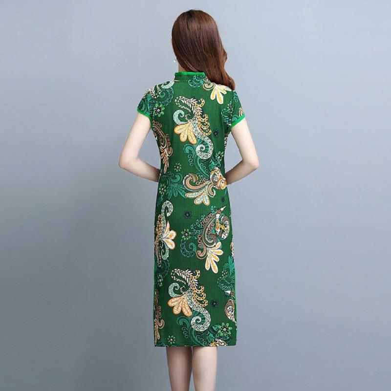 Cheongsam chinezesc stil nou: Rochie cu mânecă scurtă, croială slim-fit, lungime medie, cu imprimeu de vară